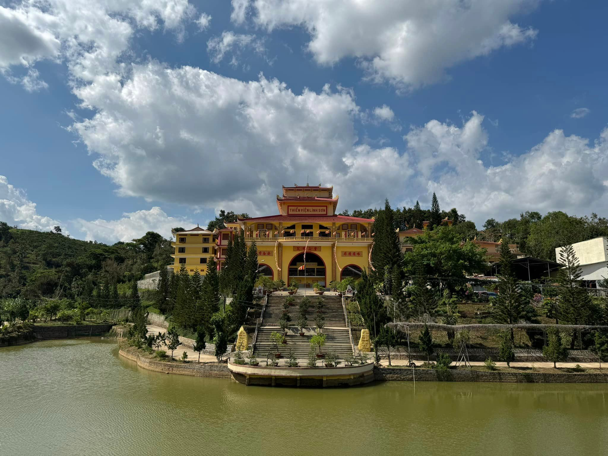 Thiền Viện Linh Sơn, xã Bảo Lâm 3, Lâm Đồng chuẩn bị Tổ Chức Đại Lễ Phật Đản và Lễ Khai Hạ 8/4/Bính Ngọ (24/5/2026)
