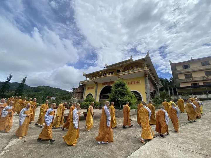 Lễ Thỉnh Xá Lợi Thiền Sư Thích Duy Lực từ Thiền Viện Duy Lực về Thiền Viện Linh Sơn ngày 27/05/2022